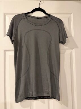 lululemon athletica Black & White Microstripe Short Sleeve Tee